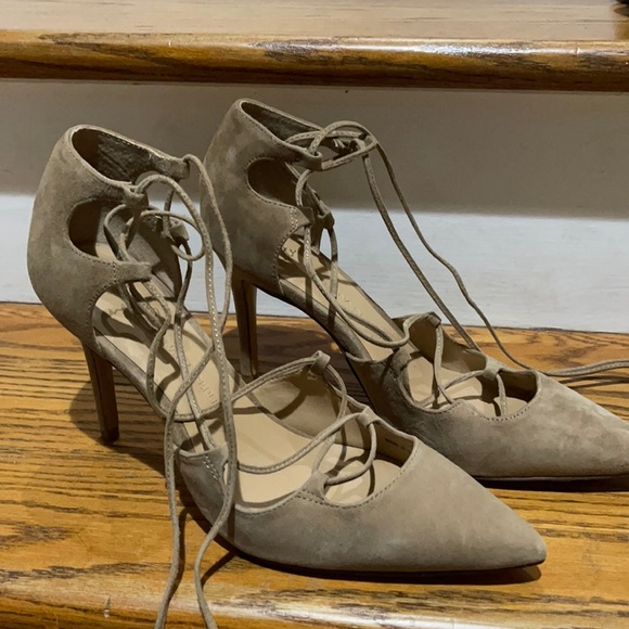 Banana Republic lace up pointy toe stilettos - Picture 1 of 5